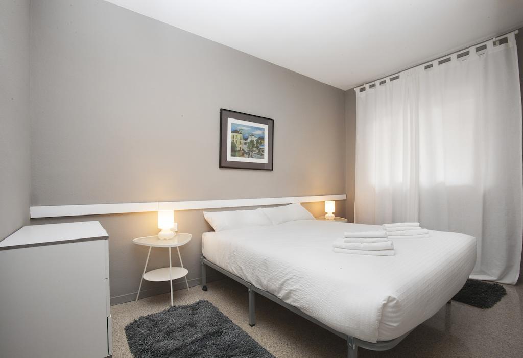 Bcn Sagrada Familia Apartments برشلونة الغرفة الصورة